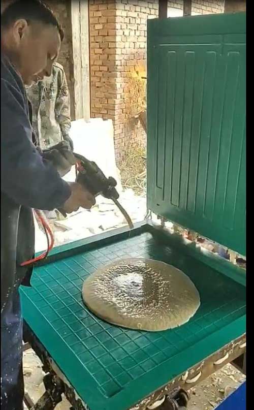 養(yǎng)豬場(chǎng)電熱板 聚氨酯發(fā)泡料(圖1) 養(yǎng)豬場(chǎng)電熱板用聚氨酯發(fā)泡料案例