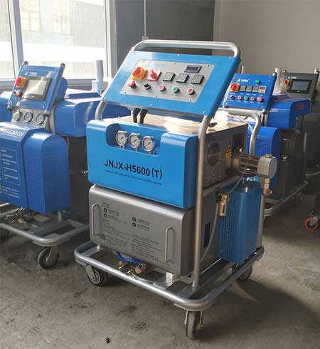 進(jìn)口聚脲噴涂機(jī)(圖2) H5600T聚脲噴涂機(jī)