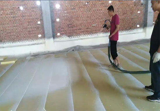 聚氨酯專用發(fā)泡機(jī) 冷庫保溫(圖1) 冷庫保溫聚氨酯案例