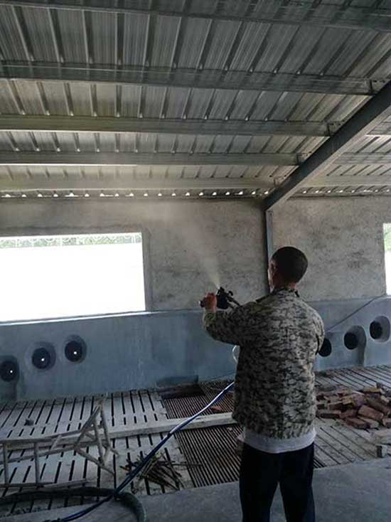 養(yǎng)殖場聚氨酯噴涂(圖1) 養(yǎng)殖場聚氨酯噴涂案例