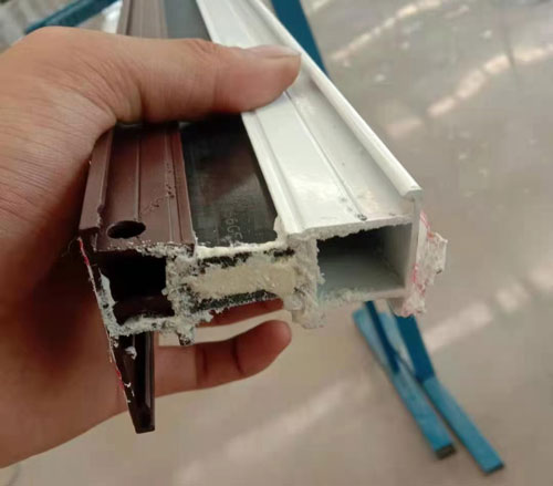 鋁型材填充發(fā)泡機(jī)(圖4) mmexport1628845966318 (2).jpg