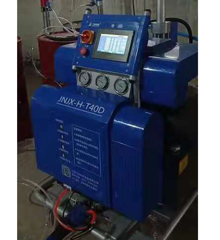 可移動聚氨酯發(fā)泡機(圖2) 液壓型可移動聚氨酯發(fā)泡機